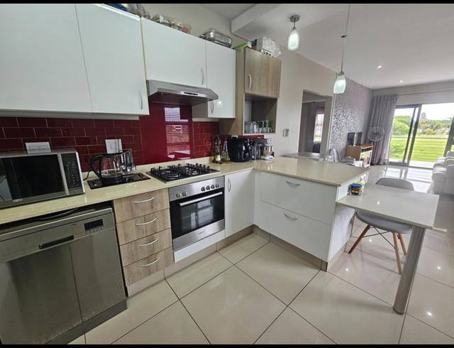 2 BEDROOM APARTMENT FOR SALE IN UMHLANGA RIDGE